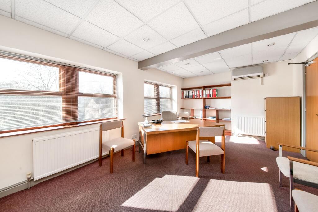 BOARDROOM OFFICE