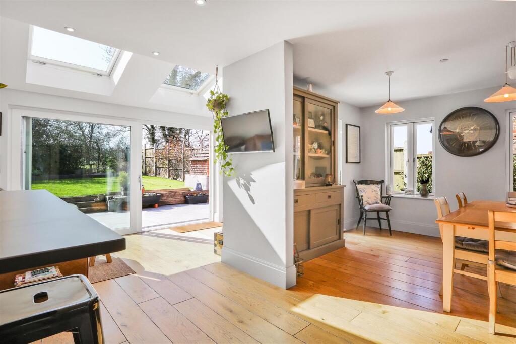 1442804326 -  27.jpg