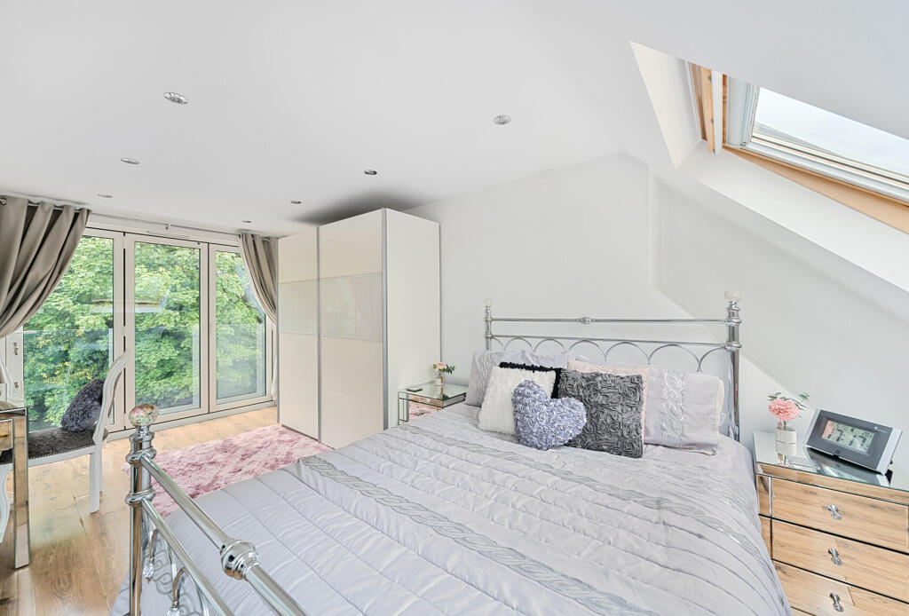 10-681a2e7c8545f-...