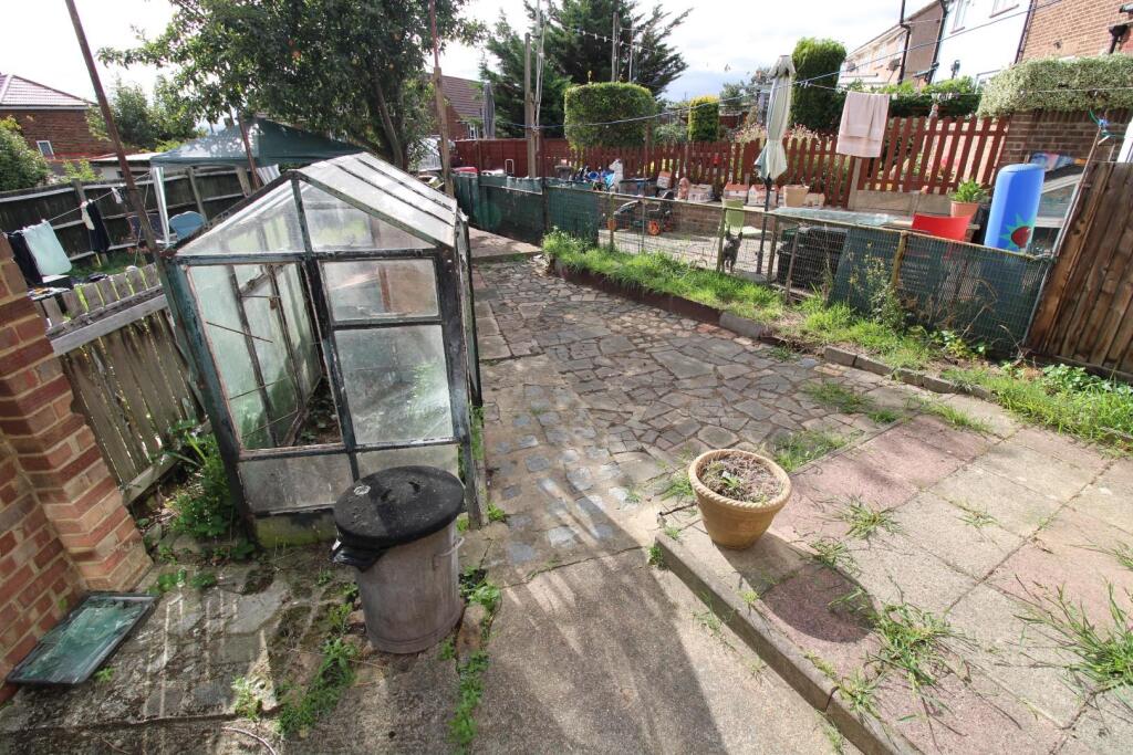 Garden (1/2)