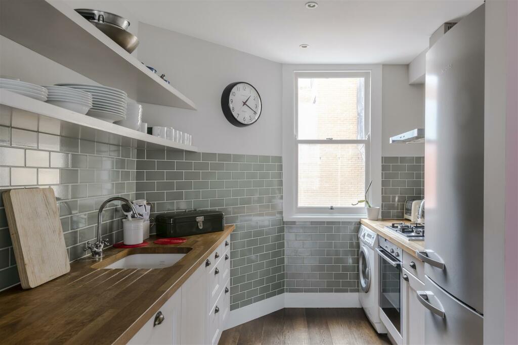 3, 13 Tottenham street-7.jpg