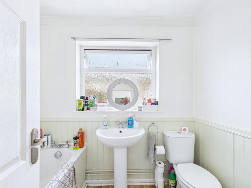 CAM01338G0-PR0119-STILL006