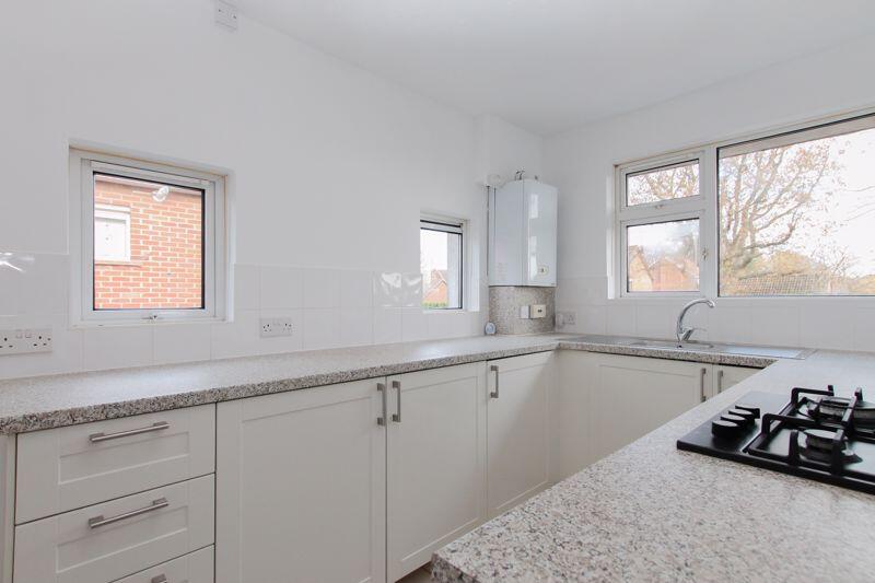 Kitchen (2)