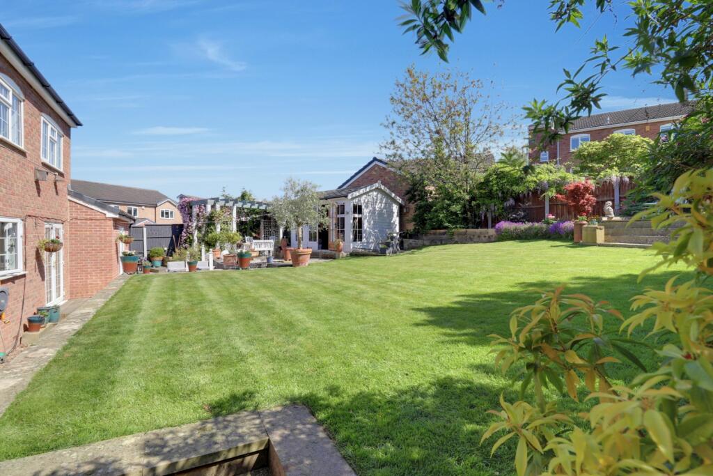 40- Rob Hammond EweMove Pontefract