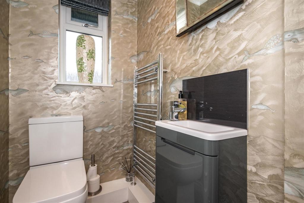 Ground Floor WC.jpg