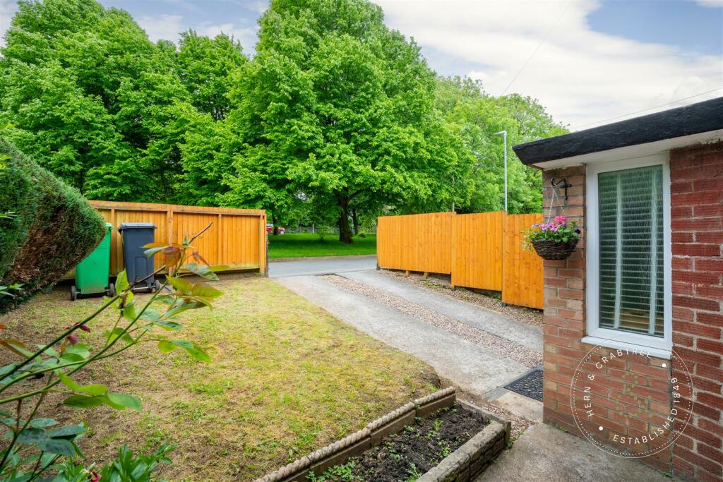 Illfracombe Crescent, Llanrumney, Herncrabtree (20