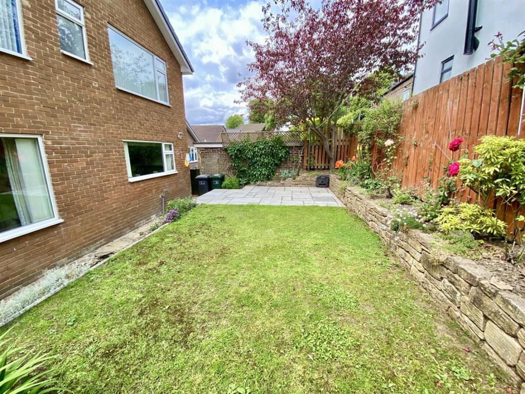 Bramleys Estate Agents - Overhall Park - Mirfield 