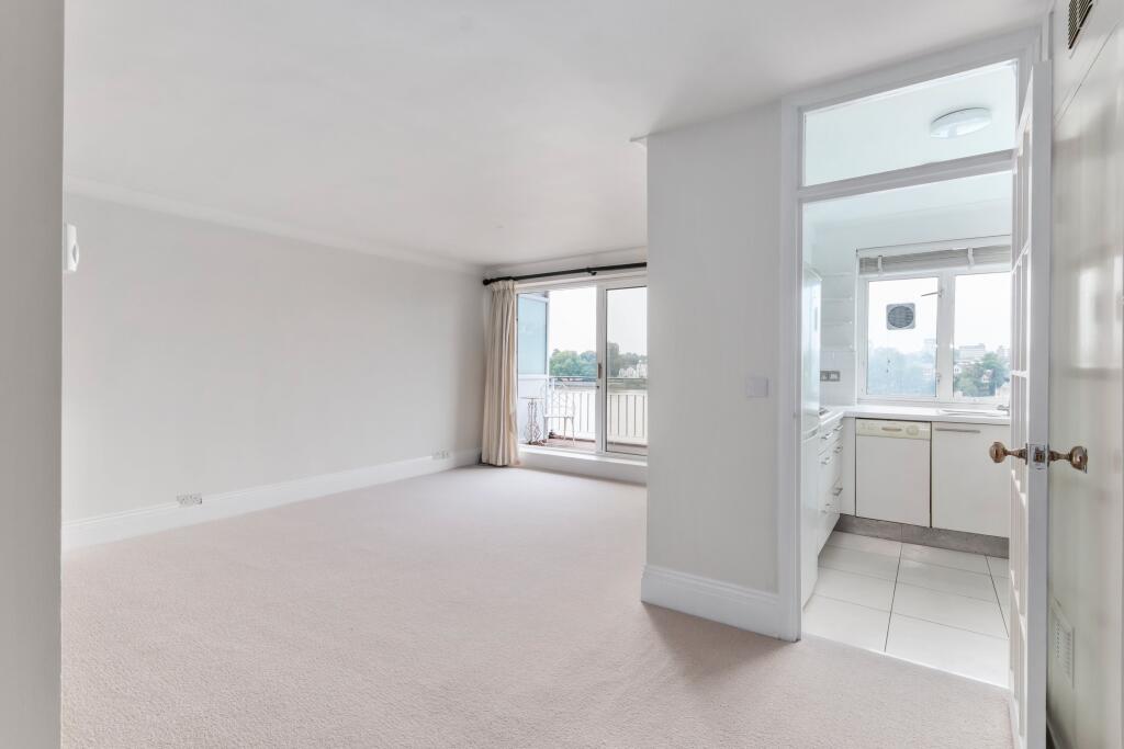 78 Hurlingham Court 