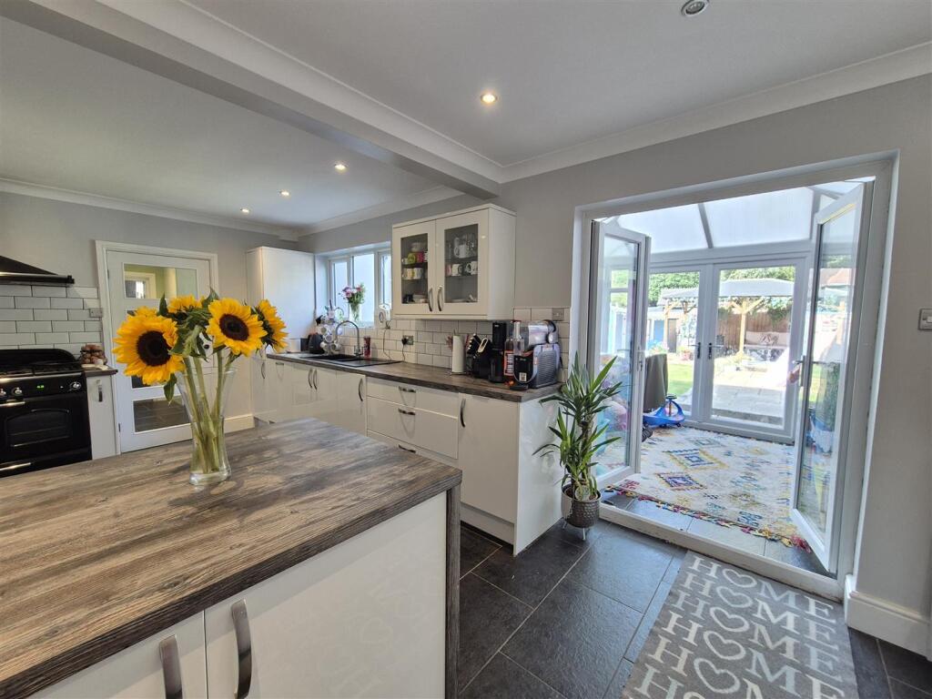 Breakfast Kitchen