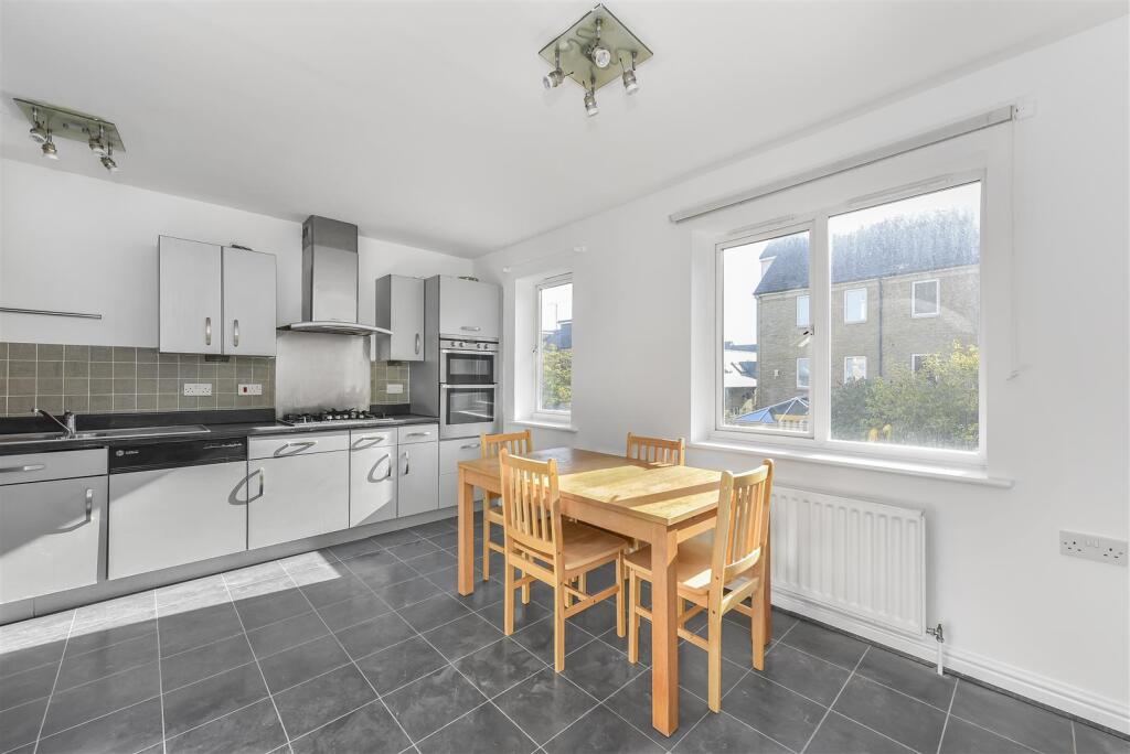 Torres Square (8).jpg