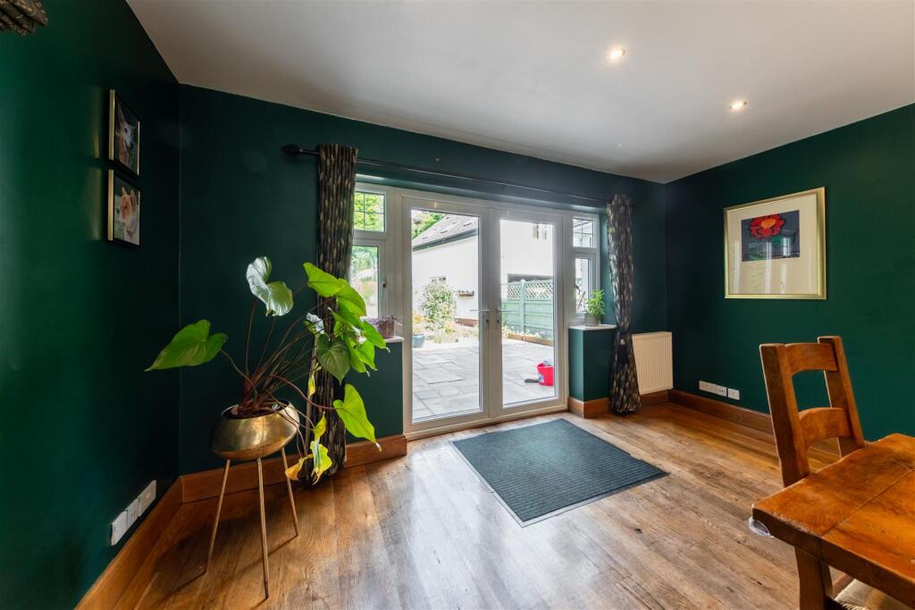 172 Swanlow Lane-019.jpg