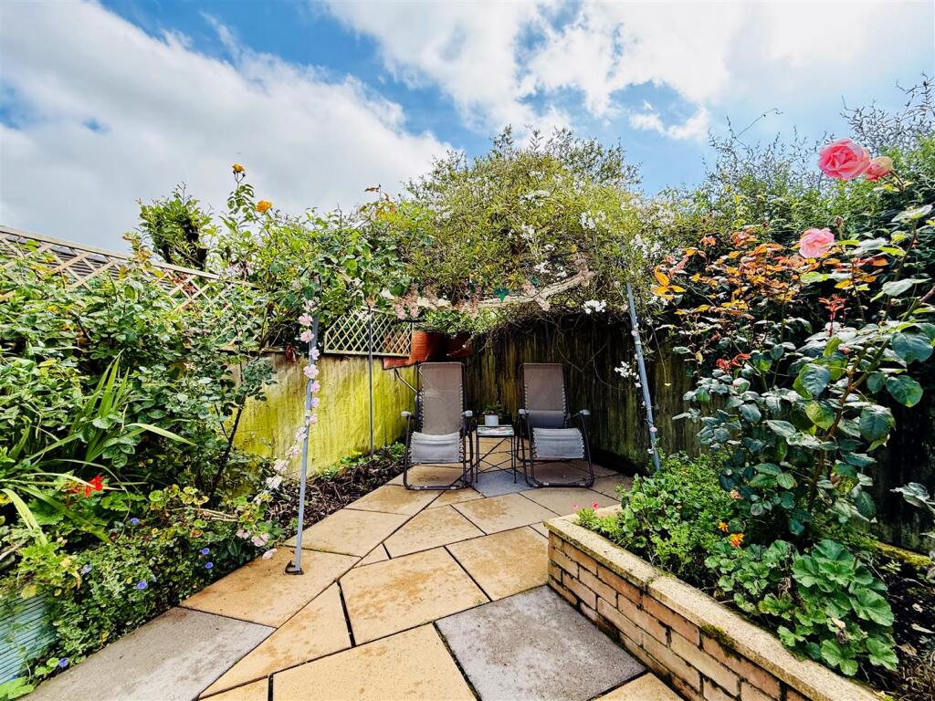 Base Of Garden.JPG