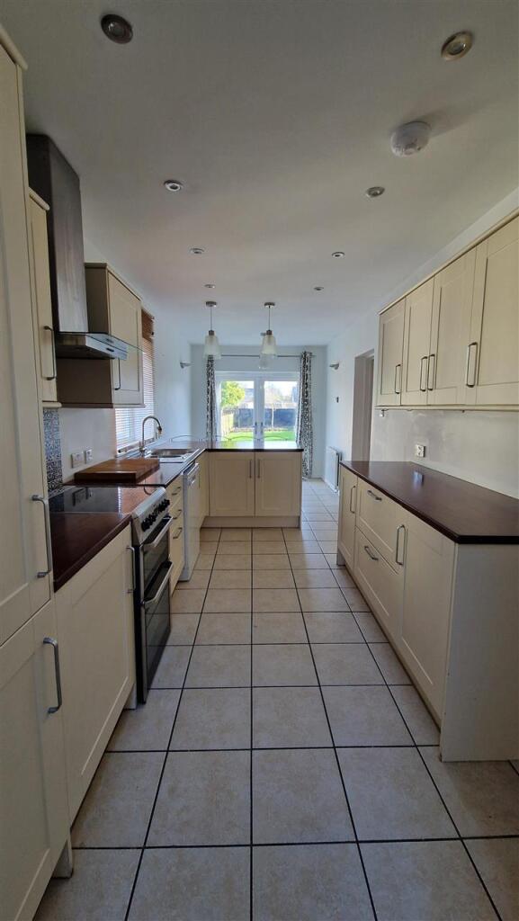 Kitchen/breakfast