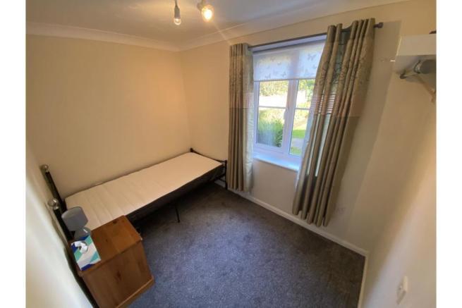 bedroom 2.jpeg