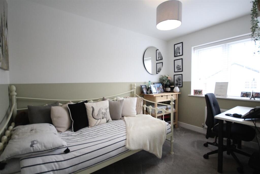 Single bedroom 3