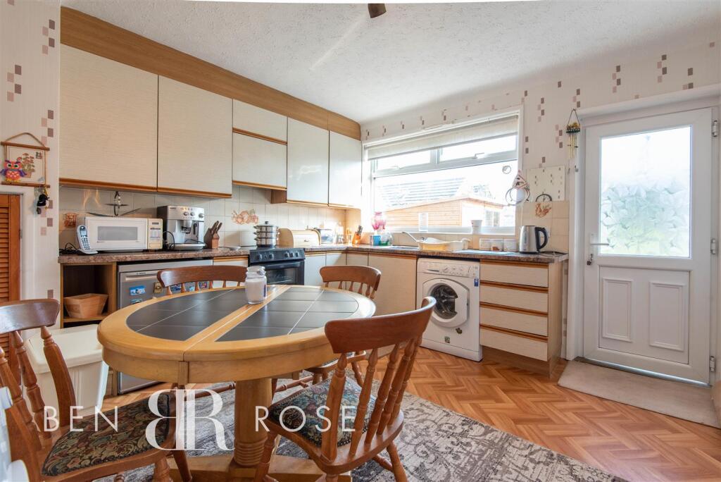 Kitchen/Dinning Room