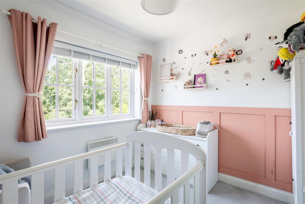 6 Whitebeam Court-8.jpg