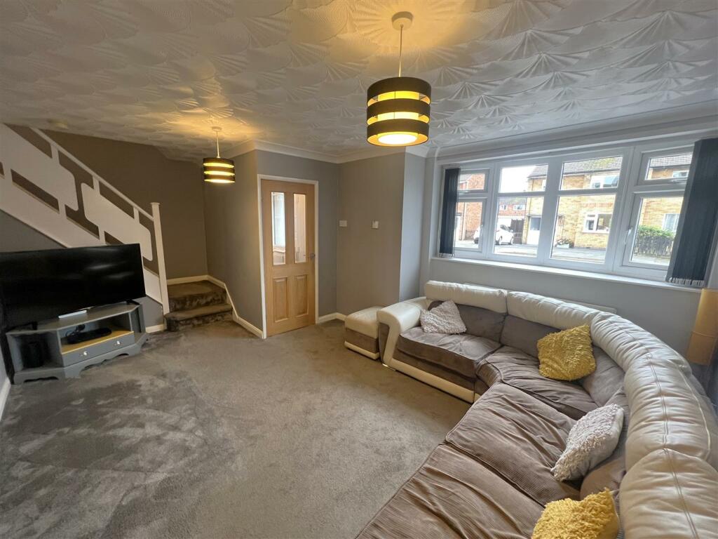 Living Room A.JPG