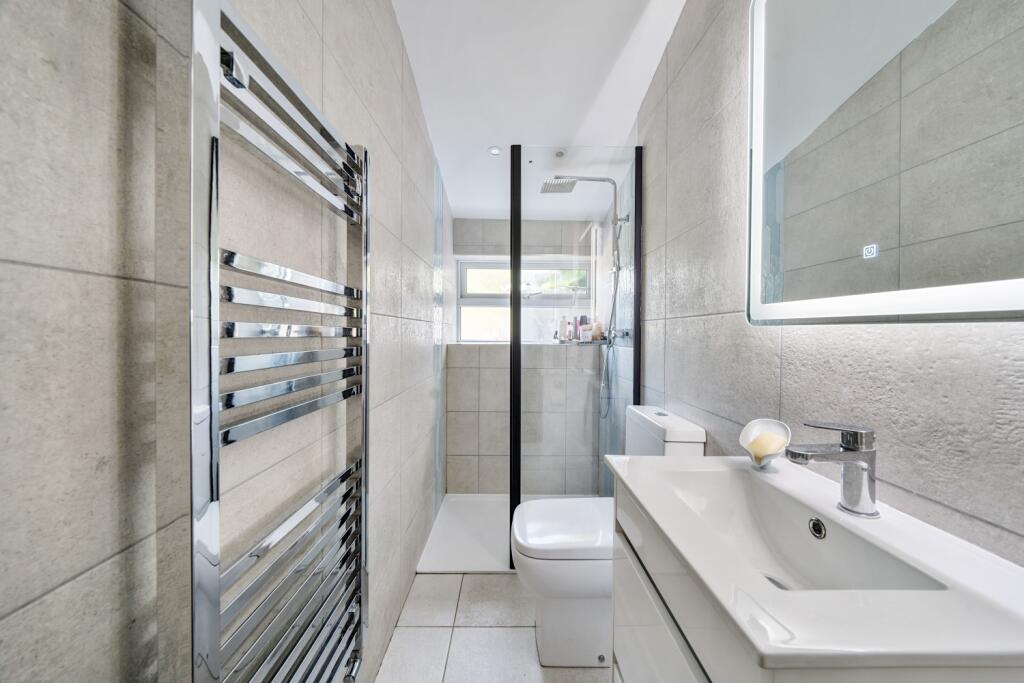 1309784-6-68499d5fc0c92