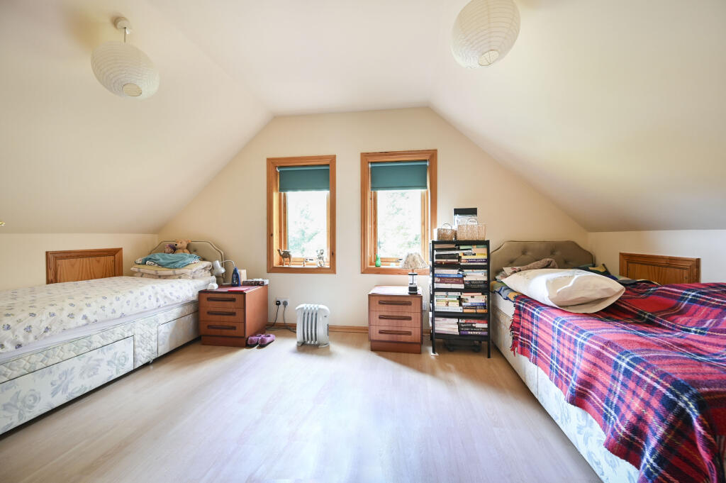 Bedroom 1(Master)