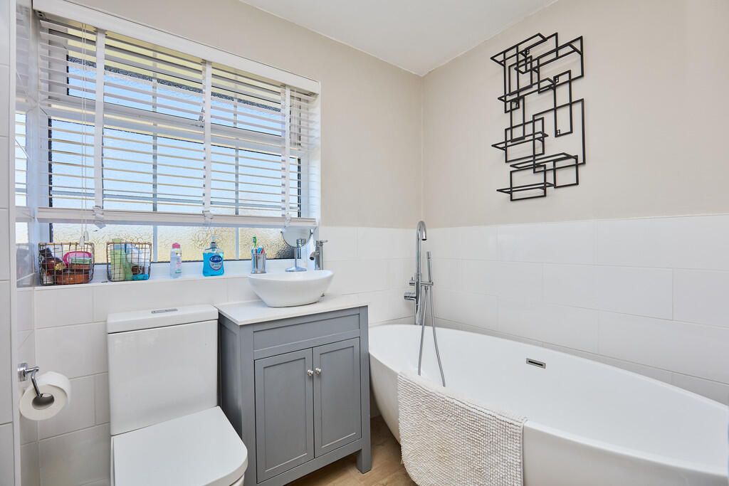 Edward Knight 202...