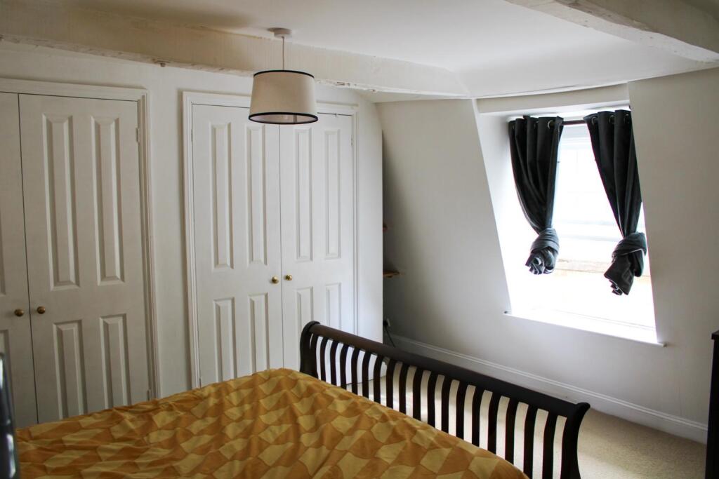 Mums flat pics_IMG_2160.jpg