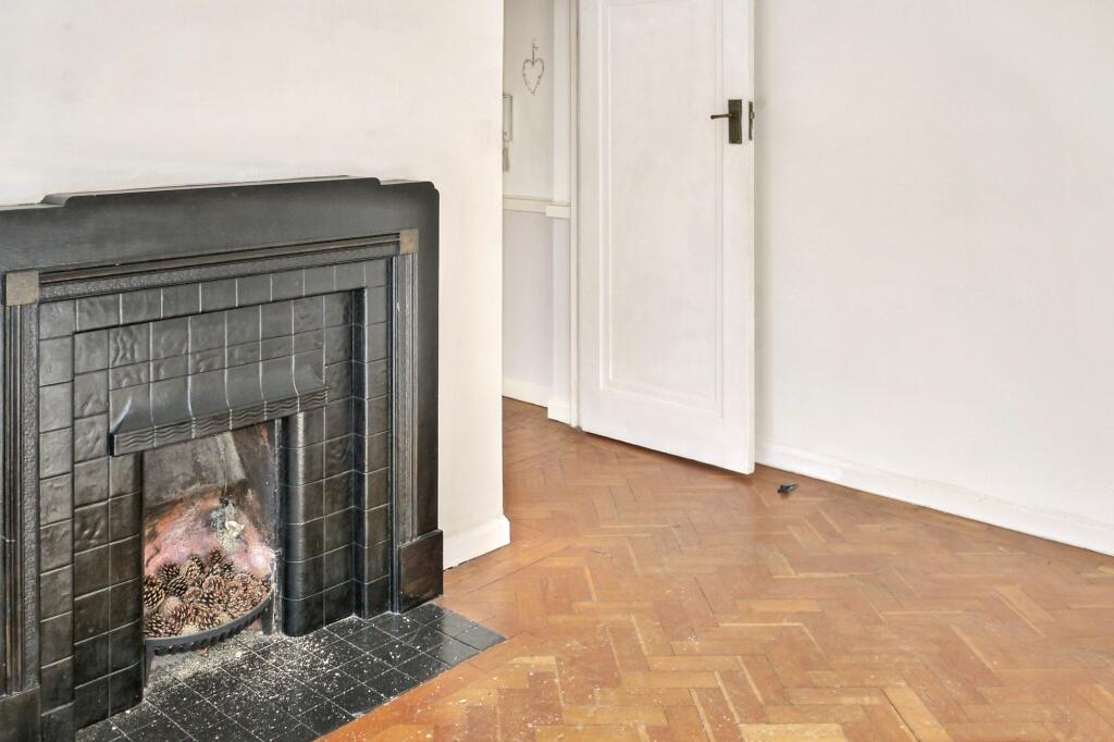 Flat 45 Macaulay Court, Macaulay Road, Clapham, London SW4 0QU