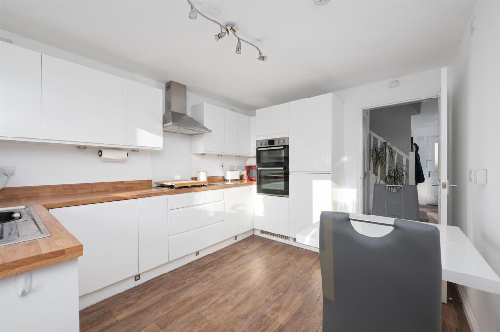 6ColinSmithPlace013.JPG