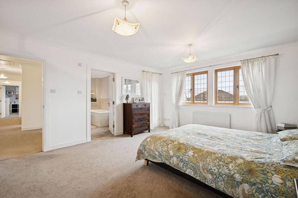 Principal Bedroom Suite