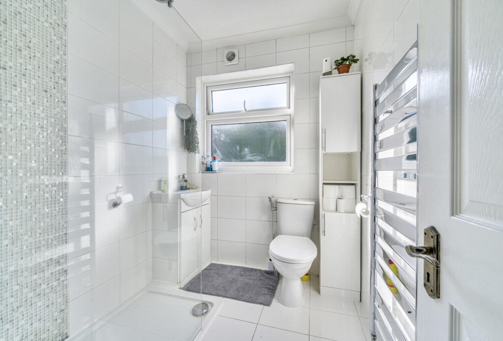 1359073-12-68da8f...