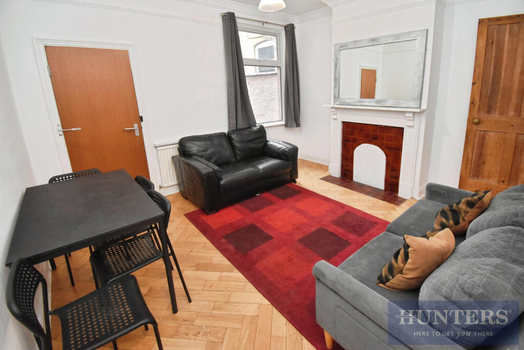 Lounge/Bedroom