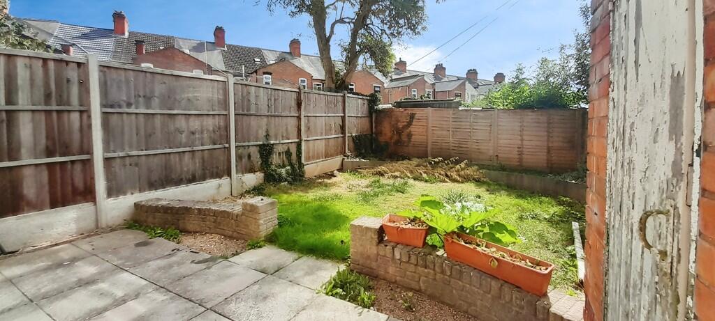 612b0a25-WhatsApp...