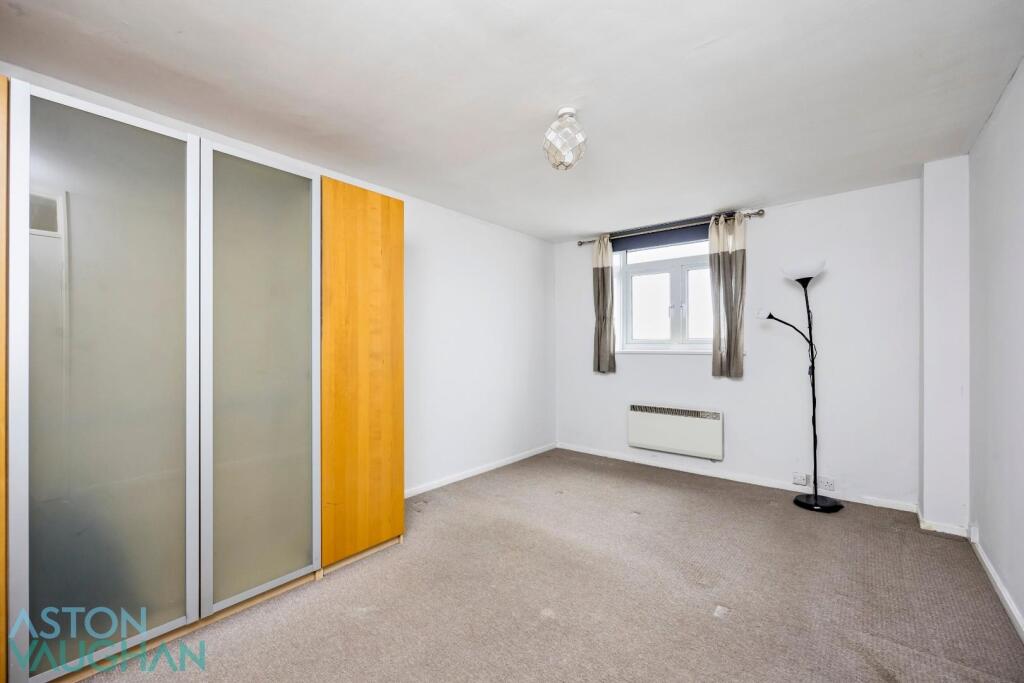 Montague Street_Essex Place_Flat 57-001.jpg