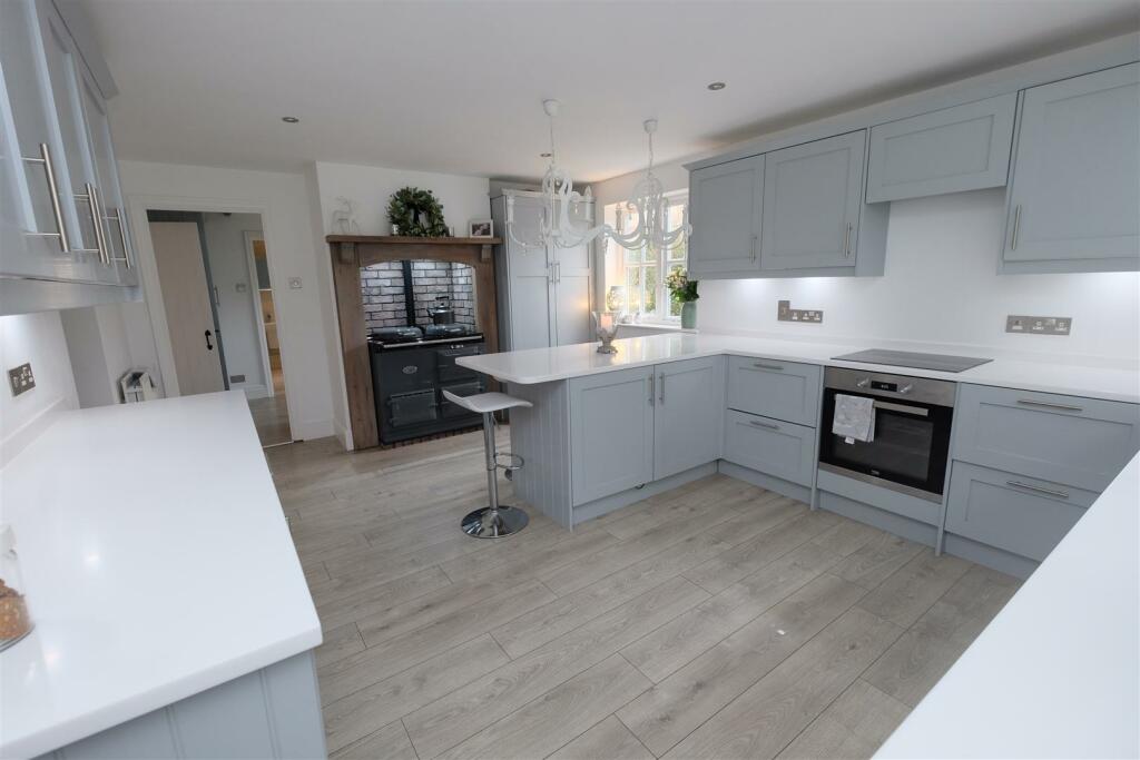 38 Middle Road, Kingswood, Bristol BS15 4XH House 