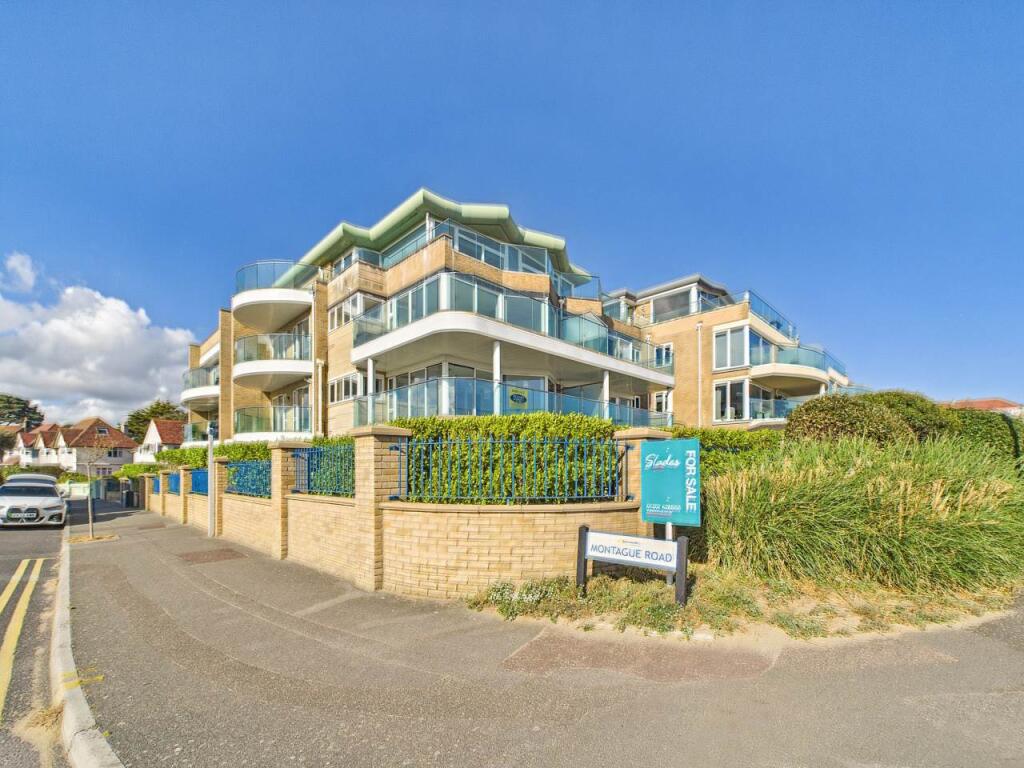 8 studland front mai