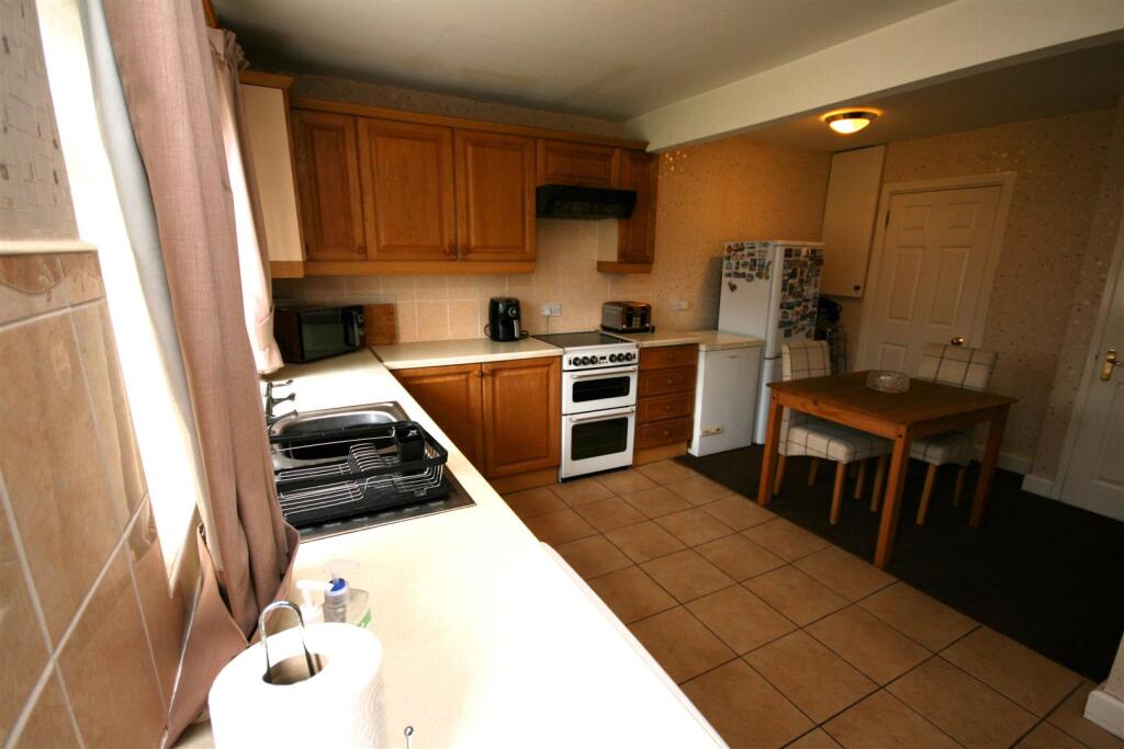 Dining Kitchen