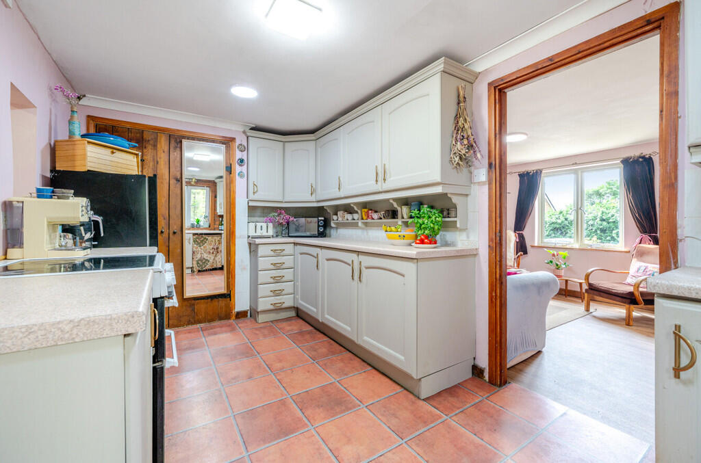 1330272-9-688a261...