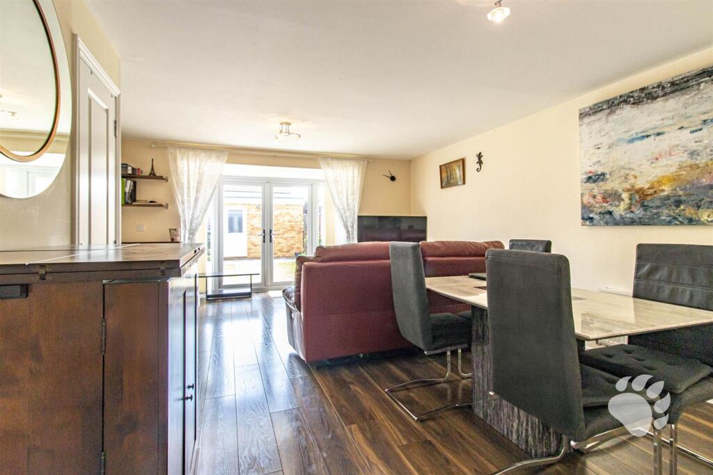 Lounge/Diner