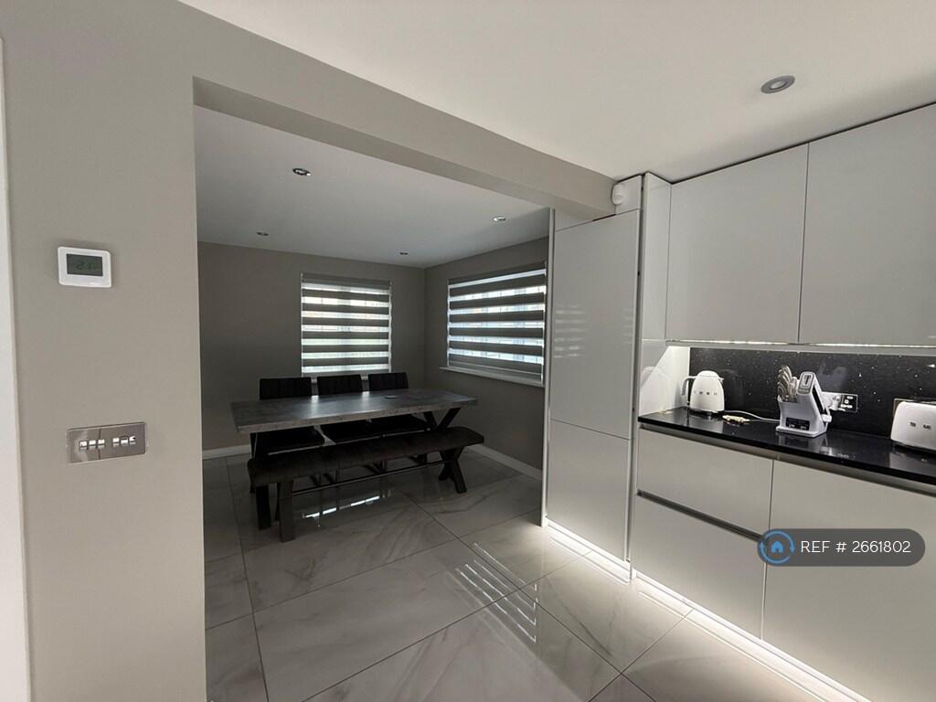 Dining Room/Kitchen/Lounge