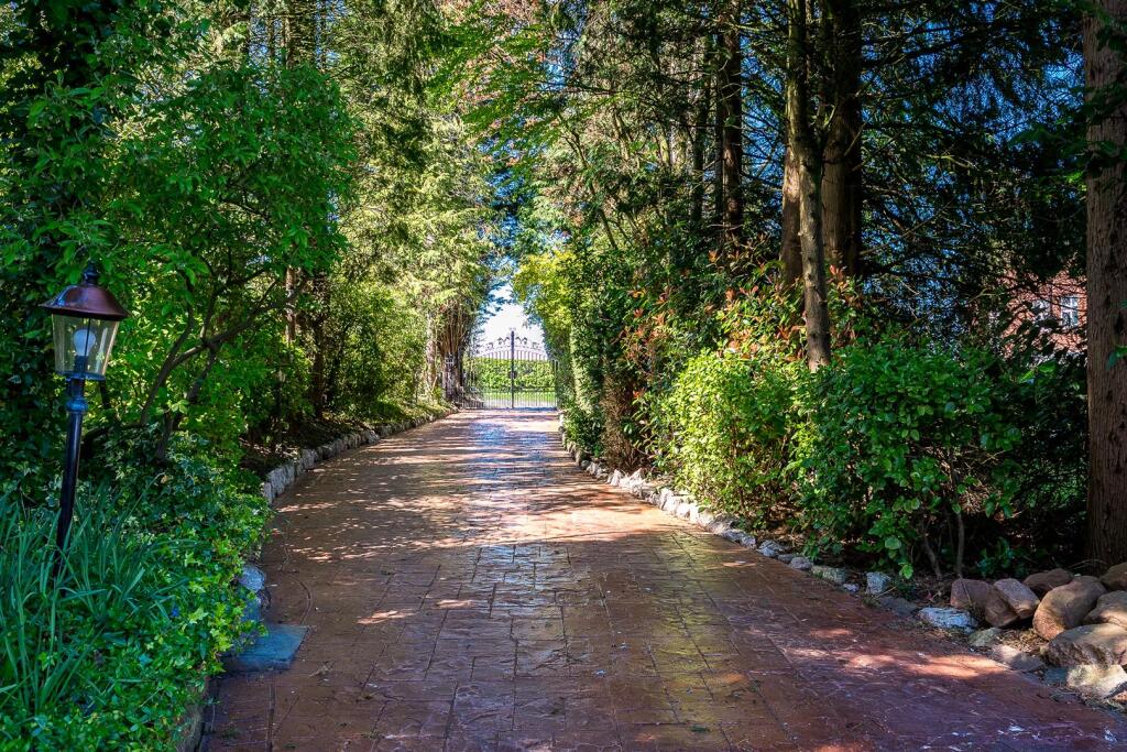 St Helens Road Private Driveway