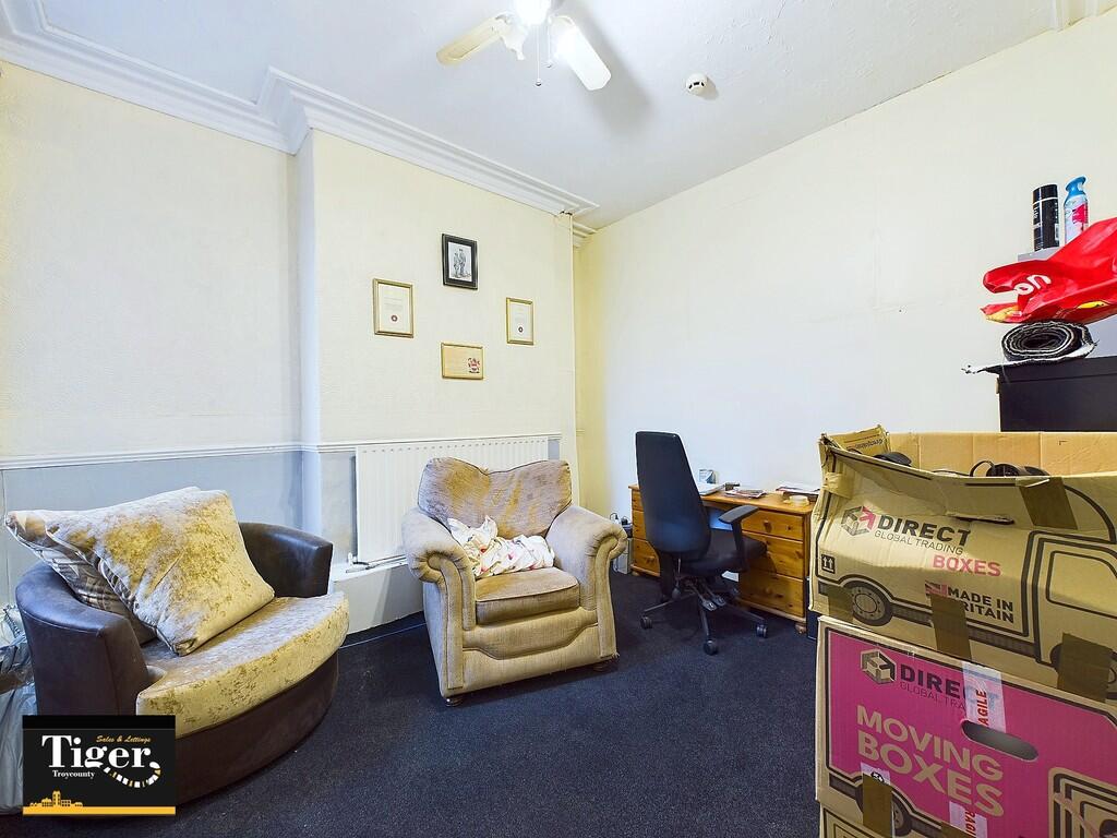 CAM03440G0-PR0256...