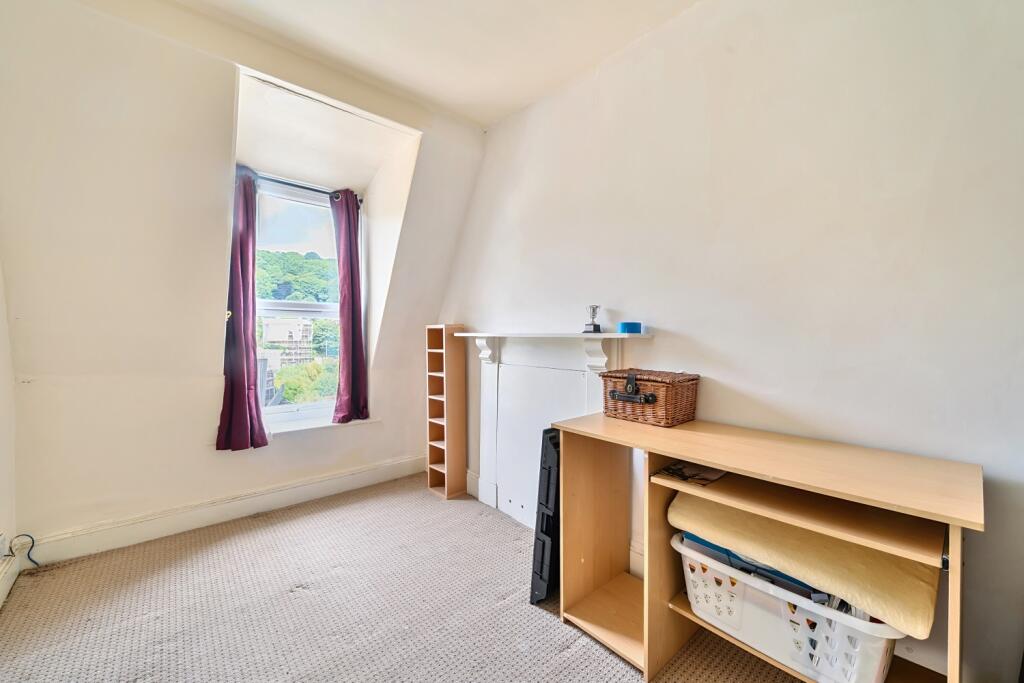 1310281-3-684c22ca1eef4