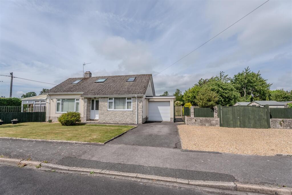 1 Martindale Ave-27.jpg