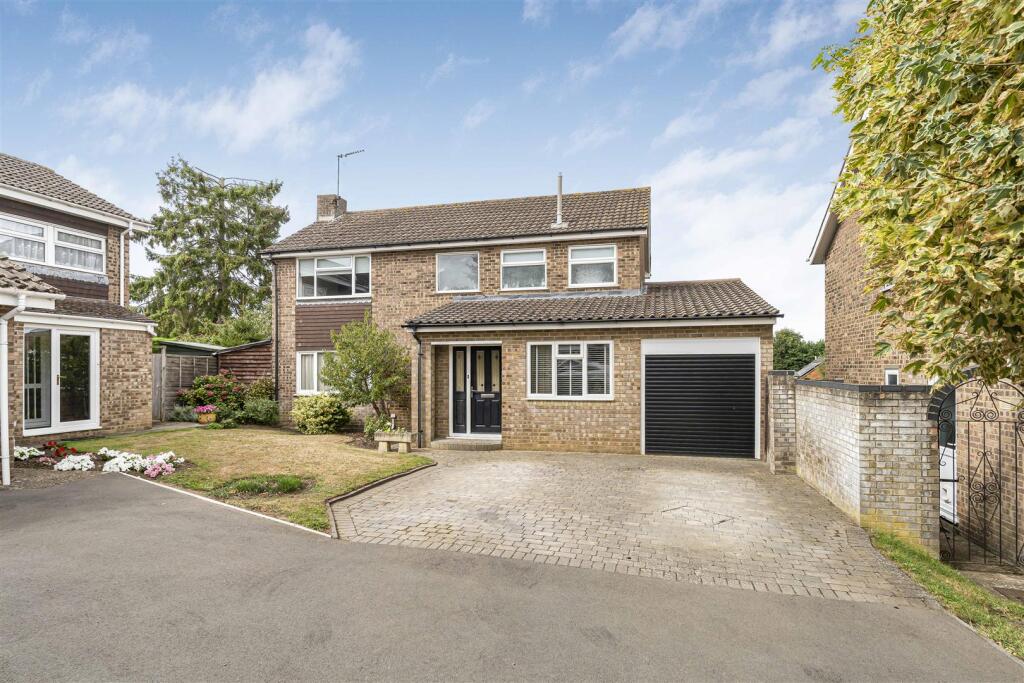 10 Orchard Close