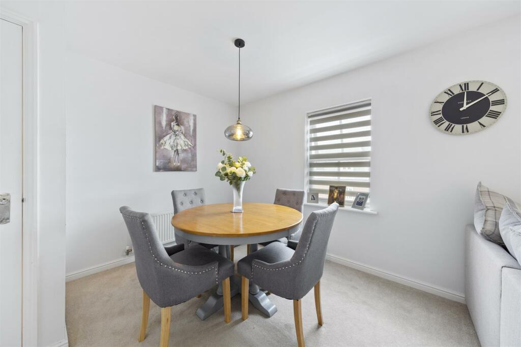 Living/Dining Room
