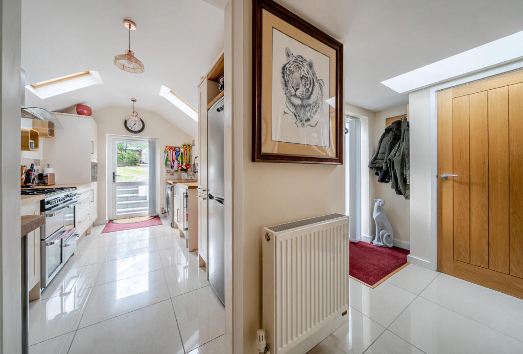 Entrance/Kitchen