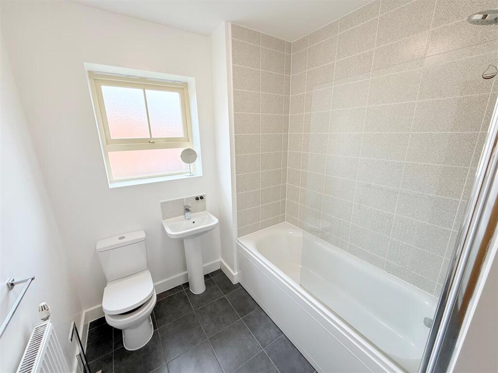 HOUSE BATHROOM