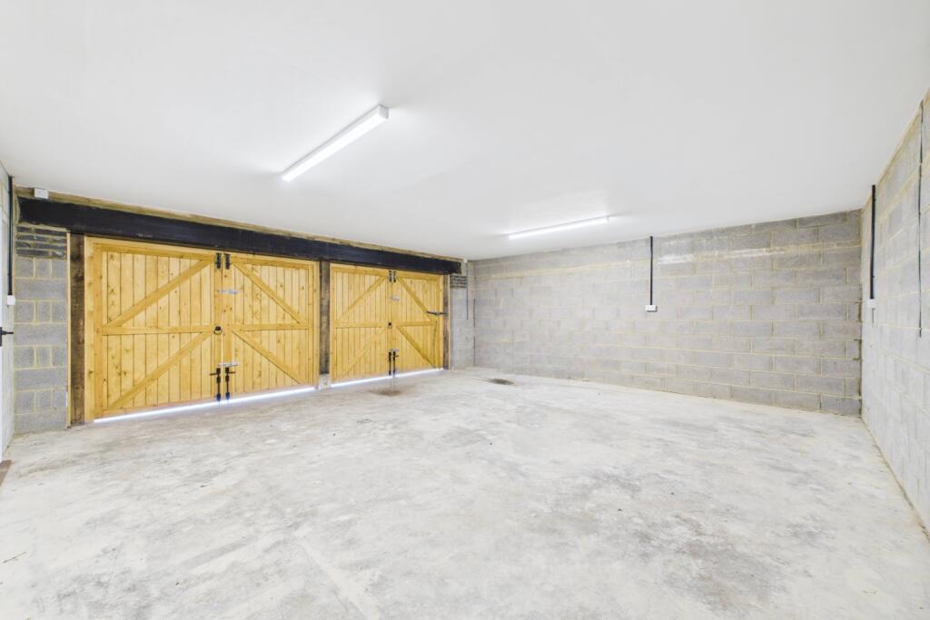 Triple Garage or Workshop