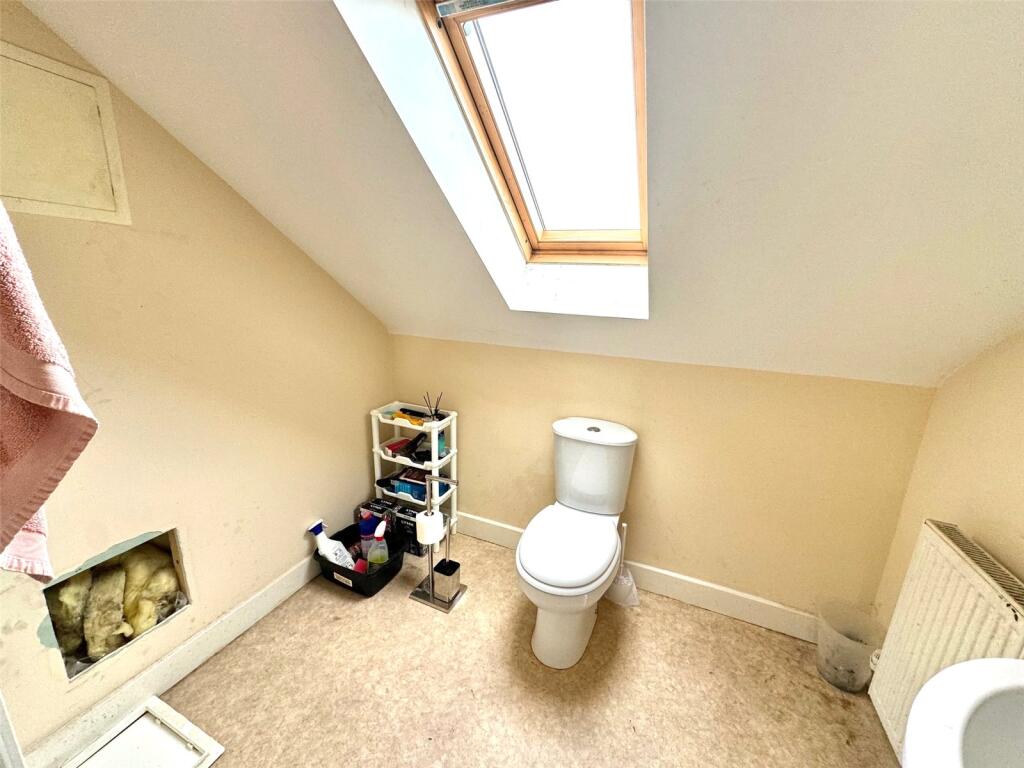 Ensuite(Bedroom Two)