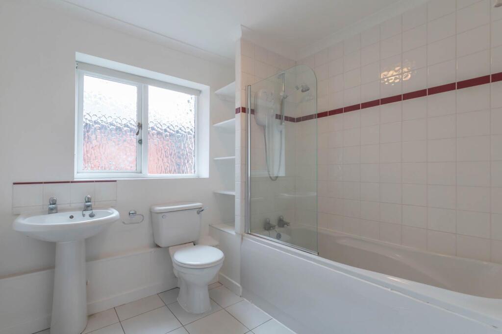 Main bathroom